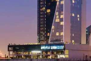 Canal Central Hotel, Dubai