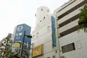 Shinjuku Kuyakusho-mae Capsule Hotel, Tokyo