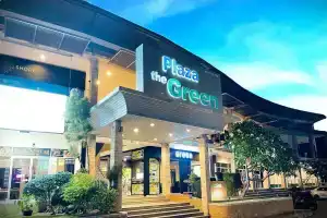 The Green Plaza Hotel