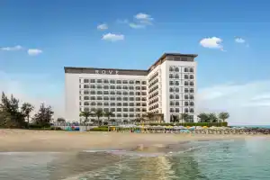 Rove La Mer Beach, Jumeirah Hotel, Dubai