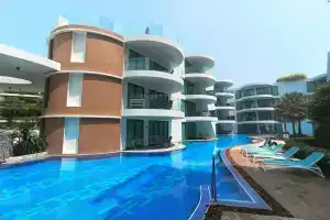 Absolute Twin Sands Resort & Spa - SHA Extra Plus, Patong