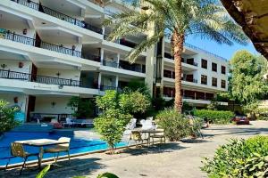 Rezeiky Hotel & Camp, Luxor