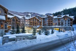 First Tracks Lodge, Whistler