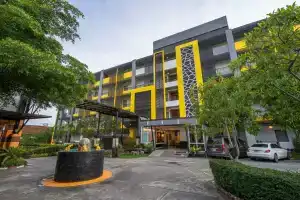 S.B.Living Place Hotel, Phuket Town