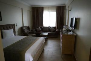 Cinarli Kasri Hotel, Gokceada