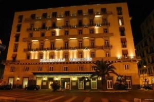 Starhotels Terminus, Naples