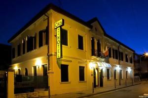 Hotel Cris, Mestre