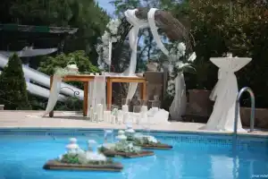 Zinos Hotel, Gerze