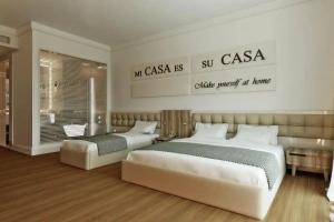 Orfeus Queen Spa, Side