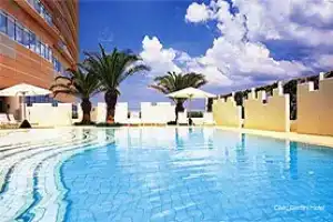 CNic Gemini Hotel, Mesongi