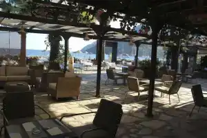 Hotel, Ekincik