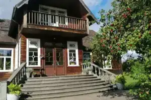 Mīlmaņi, Ranka