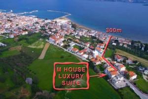 M house luxury suites, Lixouri