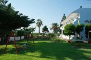 Asterias Bay-Theologos, Theologos