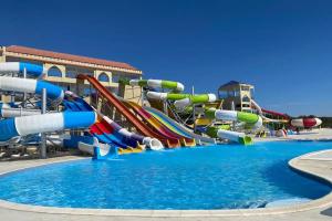 Gravity Hotel & Aqua Park Families and Couples Only, Hurghada