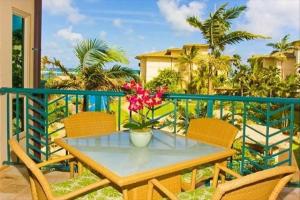 Waipouli Beach Resort A304, Kapaa