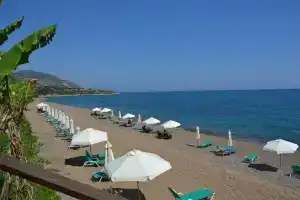 Aphrodite Villa, Peristerona