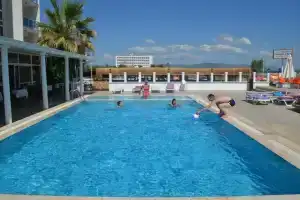 Yasmin Hotel, Ayvalik
