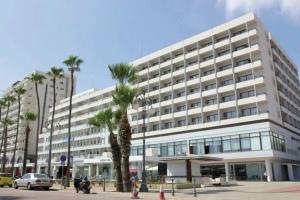 Sun Hall Beach Hotel Apartments, Larnaka