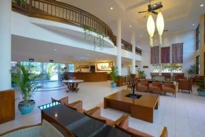 Hulhule Island Hotel, Male