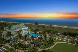Ocean Village Ocean Villas II 725, Fort Pierce