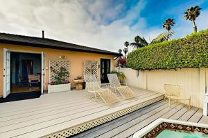 Beach Bungalow In Ventura Cabin, Ventura