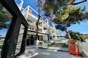 Azur Hotel, Athens