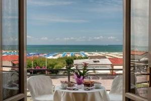 Hotel Lungomare, Lido Di Camaiore