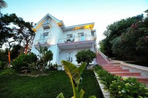 Triada Hotel Büyükada, Adalar