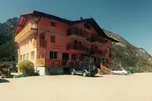Hotel «ALPieve Albergo Pieve»