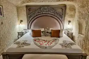 Elysion Cave Suites, Uerguep