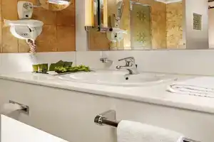 Holiday Inn Athens Attica Av, Airport W., an IHG Hotel, Athens