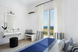 Iris Beach Hotel, Monemvasia