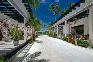 OBLU XPERIENCE Ailafushi - All Inclusive with Free Transfers, Male