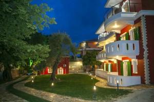 Oasis Exclusive, Parga