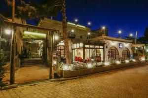 Harkasos Cave Hotel, Mustafapasa