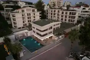 Qinn, Antalya