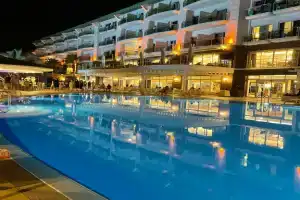 Corendon Playa Kemer Hotel, Beldibi