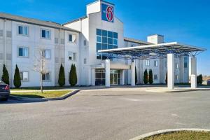 Motel 6-Peterborough, ON, Peterborough