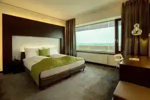 Airport Hotel Basel - Convenient & Friendly, Basel
