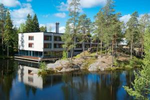 Hotel «Korpilampi», Espoo
