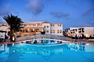 Kefalos Beach Tourist Village, Paphos
