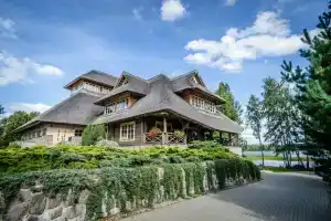 Porto Resort, Lilaste