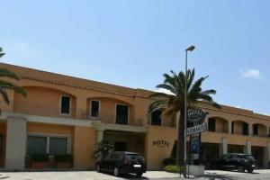 Hotel Ristorante La Lampara, Destra