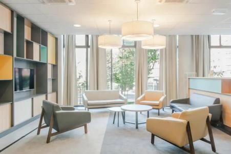 B&B Paris Porte des Lilas - 91