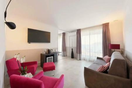 Best Western Plus La Corniche - 26