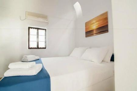 Santorini Crystal Blue Boutique - 19