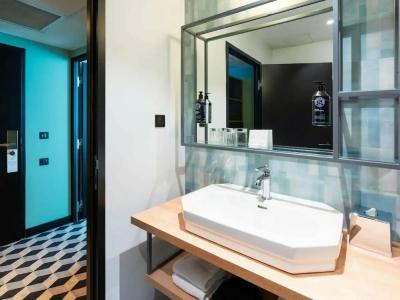 Le Splendid Lac D'Annecy - Handwritten Collection - 67