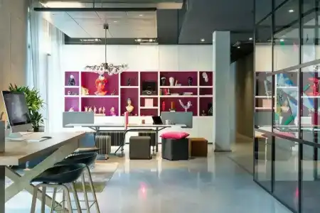 Moxy Frankfurt Airport - 4