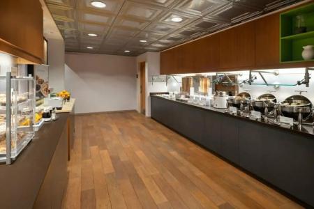 Residence Inn by Marriott Boston Downtown Seaport - 43